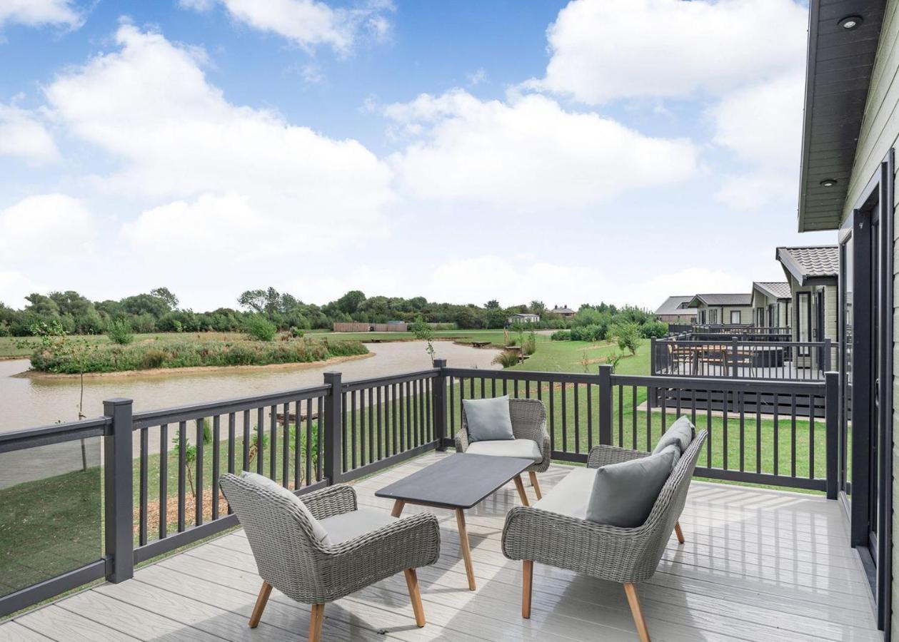 Home Farm Park Lakeside Retreat Burgh le Marsh 객실 사진