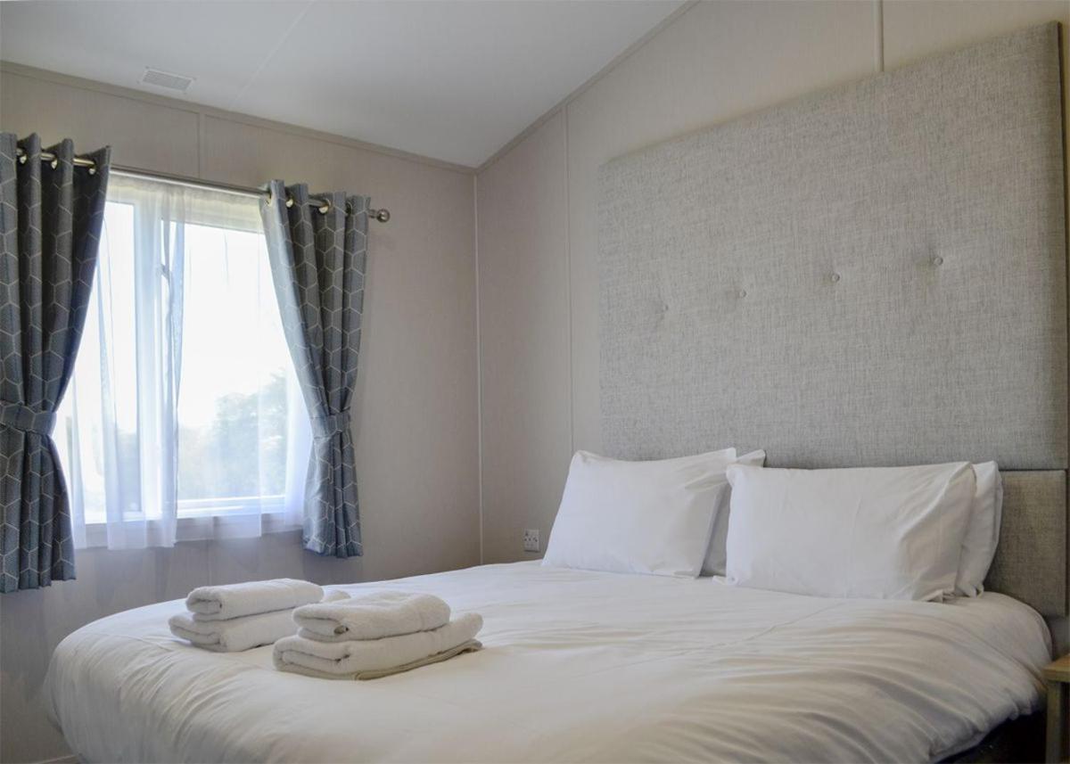 Home Farm Park Lakeside Retreat Burgh le Marsh 객실 사진